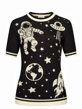 OXKNIT Women's Black planet main carry vintage knit T-shirt Vintage Knit T-Shirt